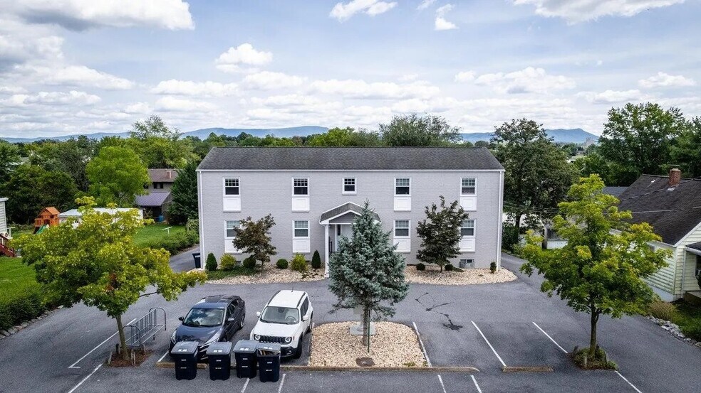 958 College Ave, Harrisonburg, VA à vendre - Photo du bâtiment - Image 1 de 20