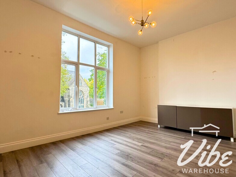 394 Camden Rd, Londres à louer - Photo du bâtiment - Image 2 de 4