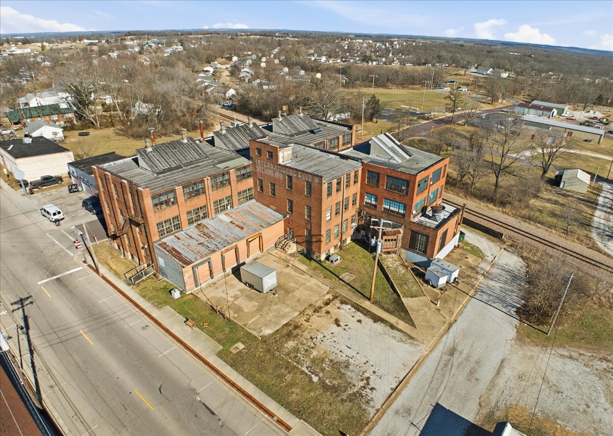 160 N Main St, Saint Clair, MO à vendre Photo principale- Image 1 de 12