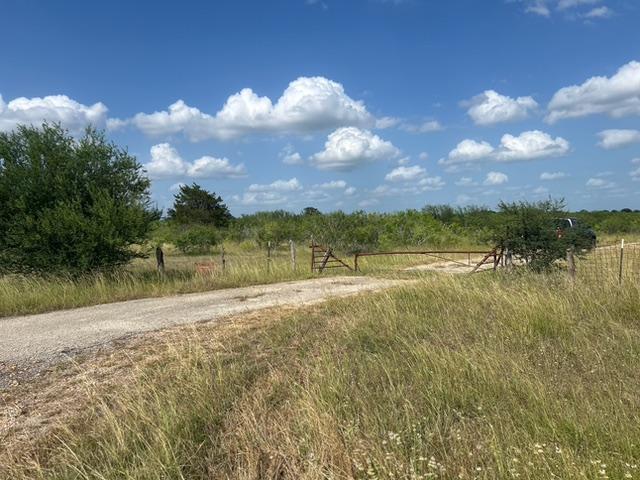 FM 2814, Waelder, TX à vendre - Photo du bâtiment - Image 3 de 11