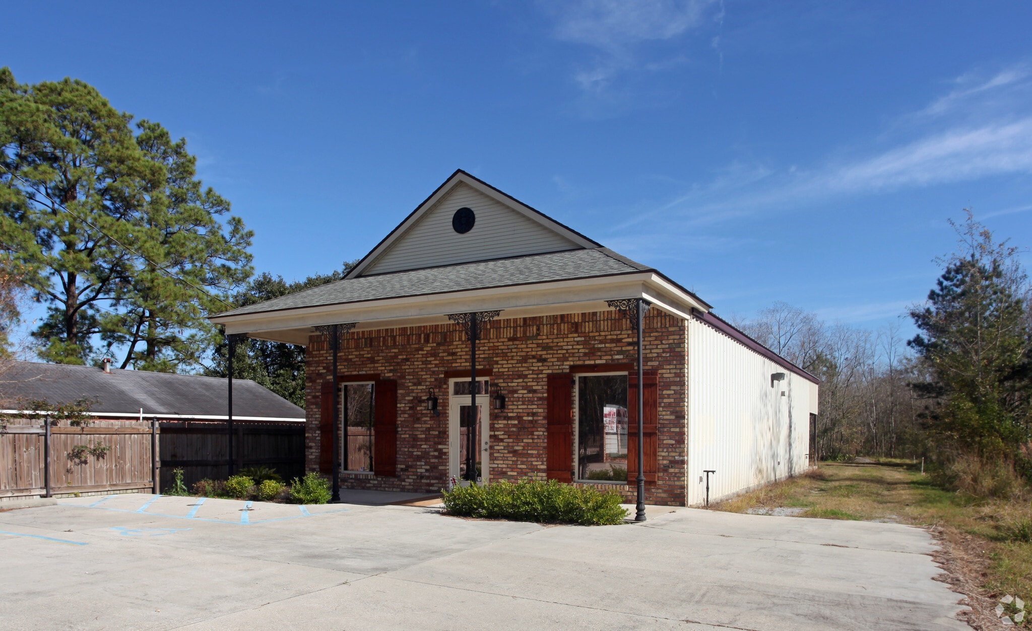 12478 LA Hwy 44, Gonzales, LA for lease Primary Photo- Image 1 of 28