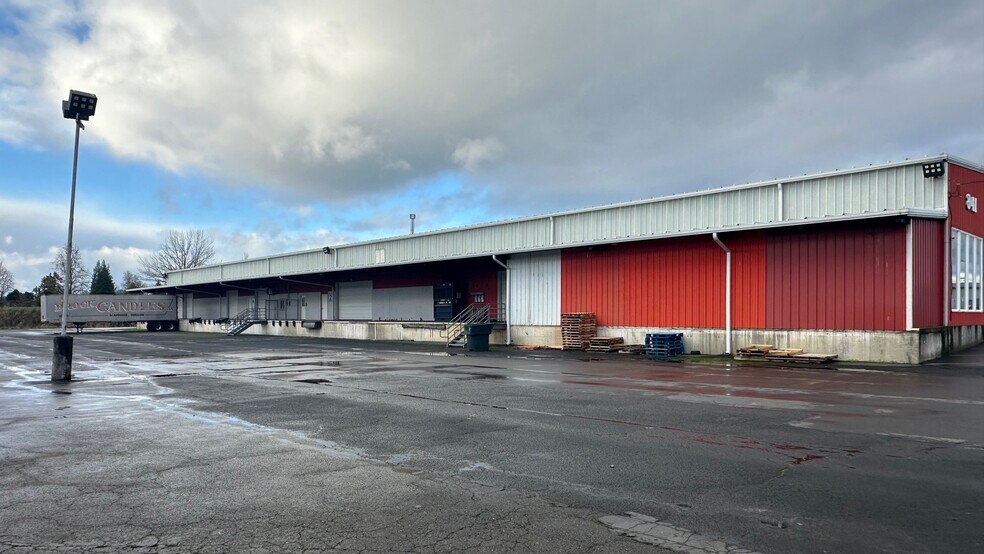 841 3rd Ave, Longview, WA à louer - Photo du bâtiment - Image 2 de 8