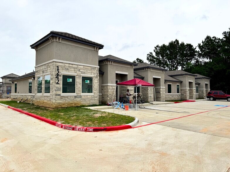 12434 Spring Cypress Rd, Tomball, TX à vendre - Photo de construction - Image 3 de 13