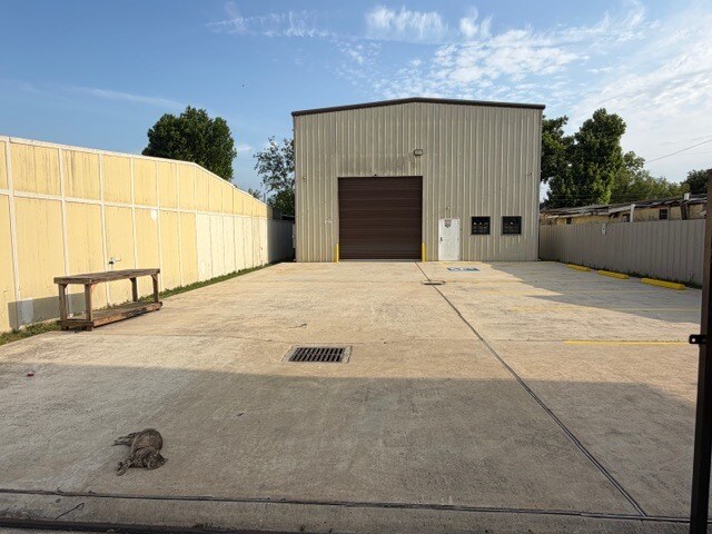 10251 Tanner Rd, Houston, TX à louer - Photo du bâtiment - Image 2 de 13