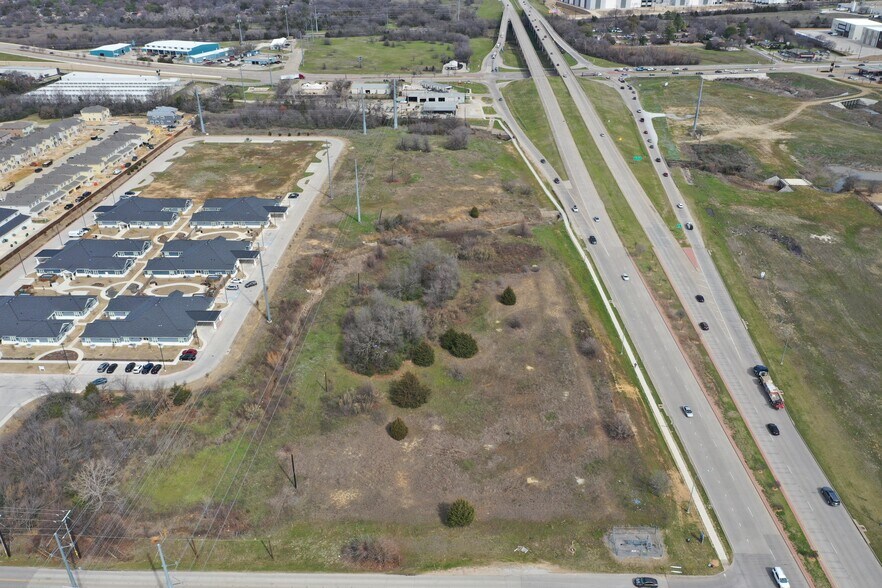 1201 Loop 288 loop, Denton, TX à vendre - Photo du bâtiment - Image 2 de 2