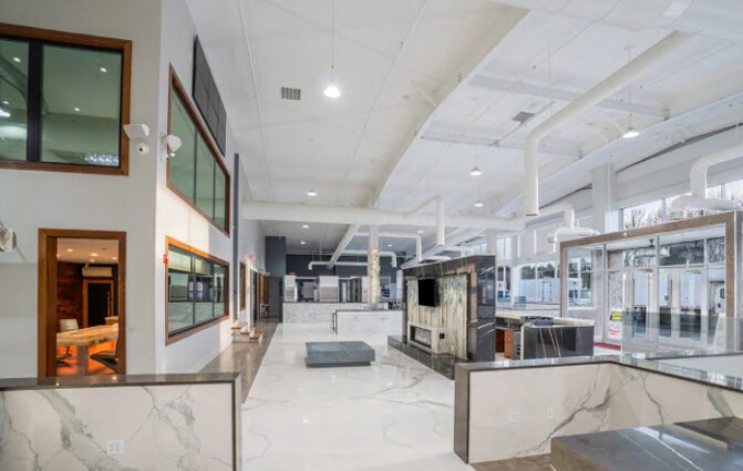 347 Middlesex Rd, Tyngsborough, MA à louer - Photo intérieure - Image 3 de 6