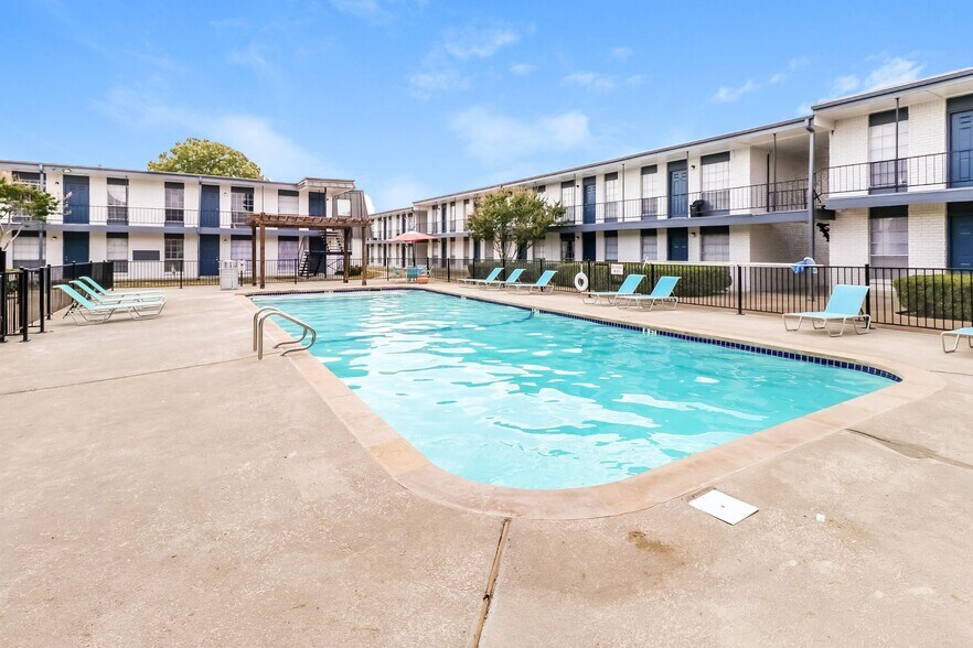 3300-3310 E Rancier Ave, Killeen, TX à vendre - Photo du bâtiment - Image 1 de 30