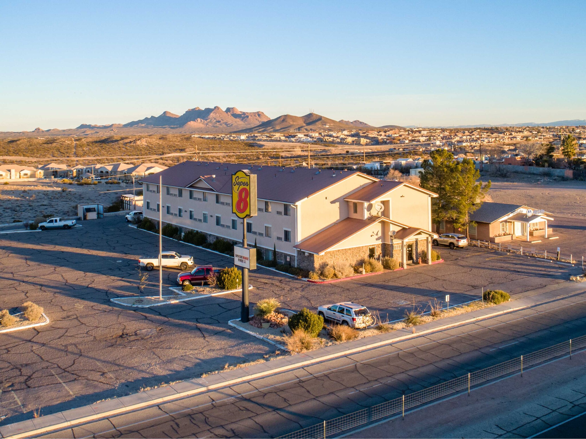 3405 Bataan Memorial W, Las Cruces, NM for sale Building Photo- Image 1 of 1