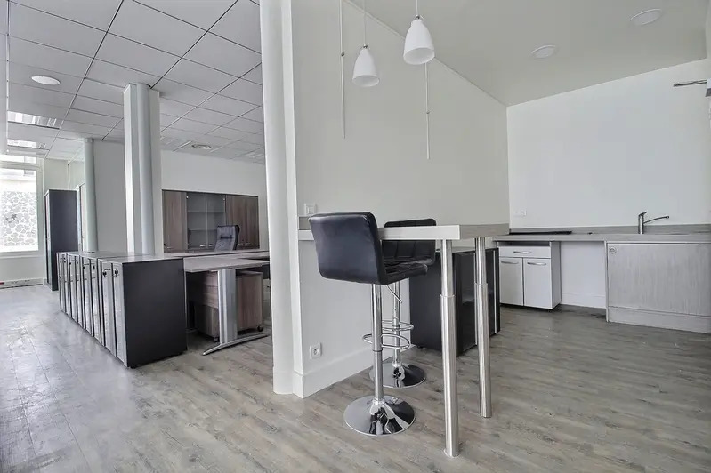 50 Rue De Paradis, Paris à louer - Photo intérieure - Image 3 de 8