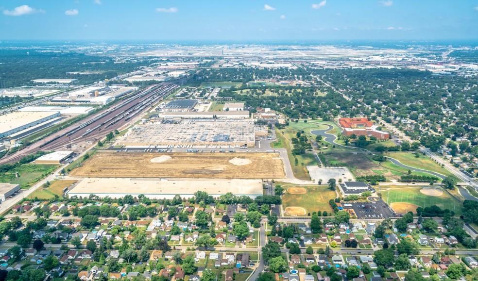 135 N Railroad Ave, Northlake, IL for sale - Primary Photo - Image 1 of 1