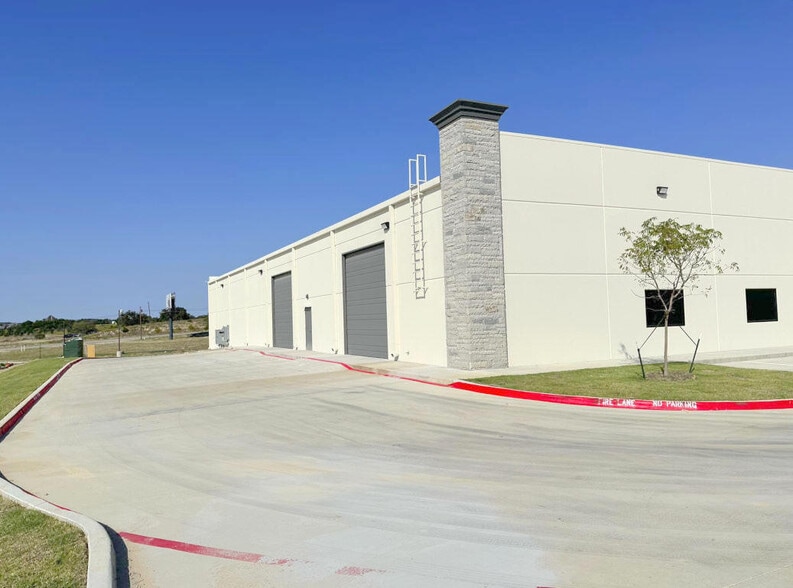 130 Business Park Dr, Hudson Oaks, TX for sale - Building Photo - Image 2 of 3