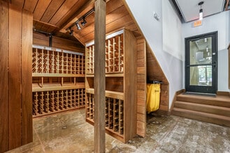 350 Pleasant St, Watertown, MA for lease Interior Photo- Image 2 of 17
