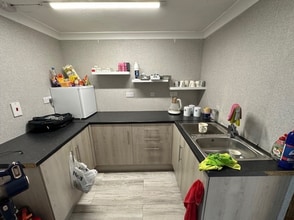 300-318 Stroud Ave, Willenhall for lease Interior Photo- Image 2 of 3