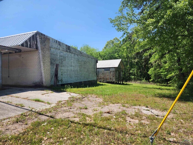 10542 S Main St, New London, TX à vendre - Photo du bâtiment - Image 3 de 14