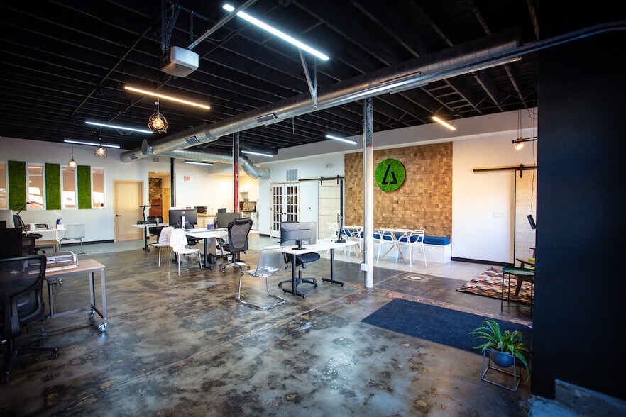 809 E 31st St, Kansas City, MO à vendre - Photo intérieure - Image 2 de 15