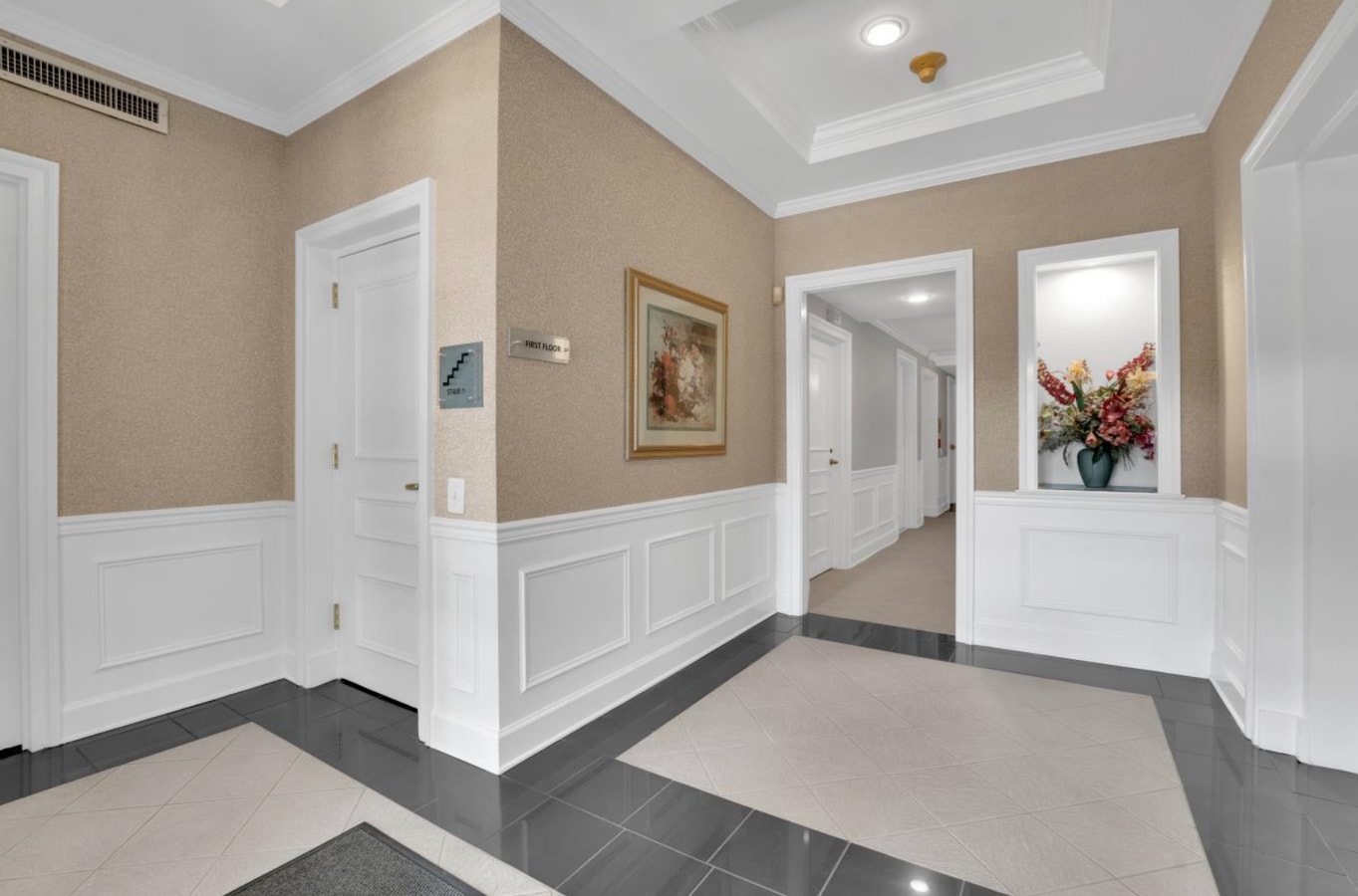 410 Pine St SE, Vienna, VA 22180 - Unité 320 - - Photo intérieure - Image 2 of 2