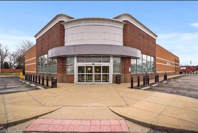 More details for 475 E 185th St, Euclid, OH - Retail for Sale