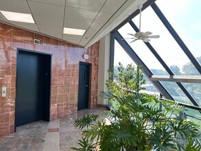 500 E Main St, Branford, CT for lease Interior Photo- Image 2 of 4