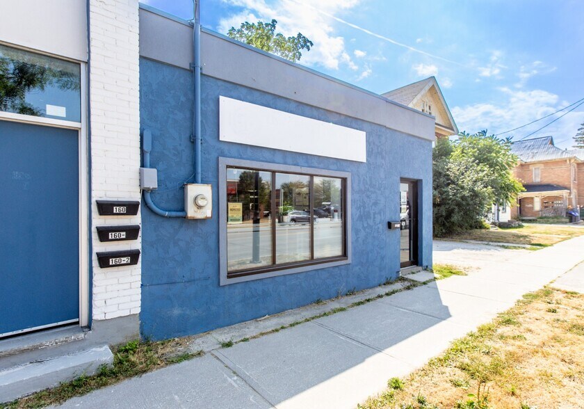 162 First St, Collingwood, ON à vendre - Photo du bâtiment - Image 3 de 6