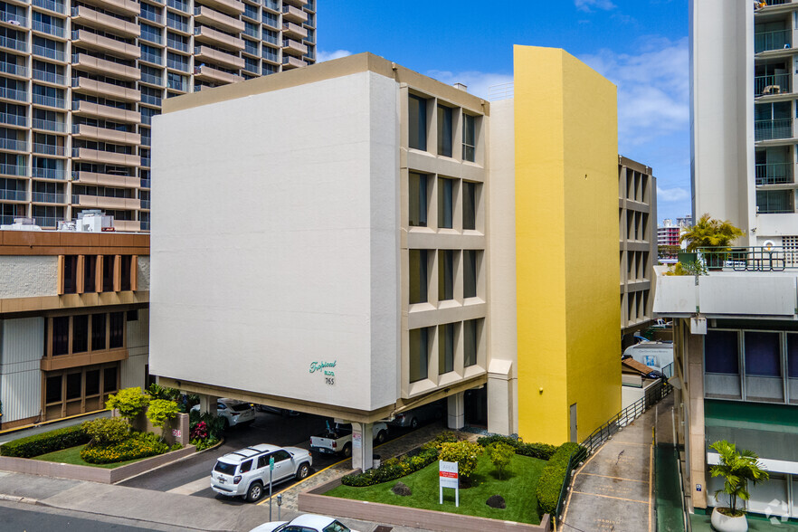 765 Amana St, Honolulu, HI for sale - Building Photo - Image 1 of 1