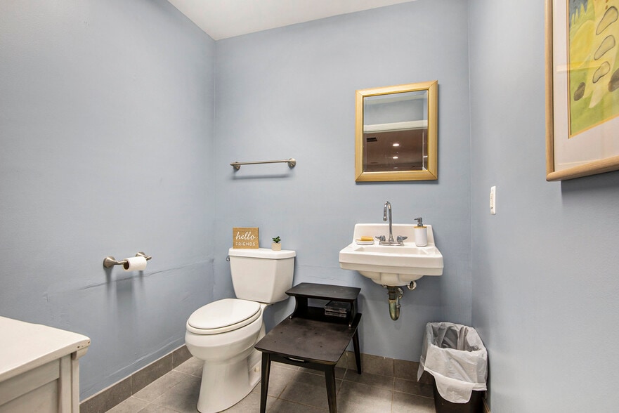 149 W Saint Clair St, Romeo, MI à vendre - Photo intérieure - Image 3 de 23