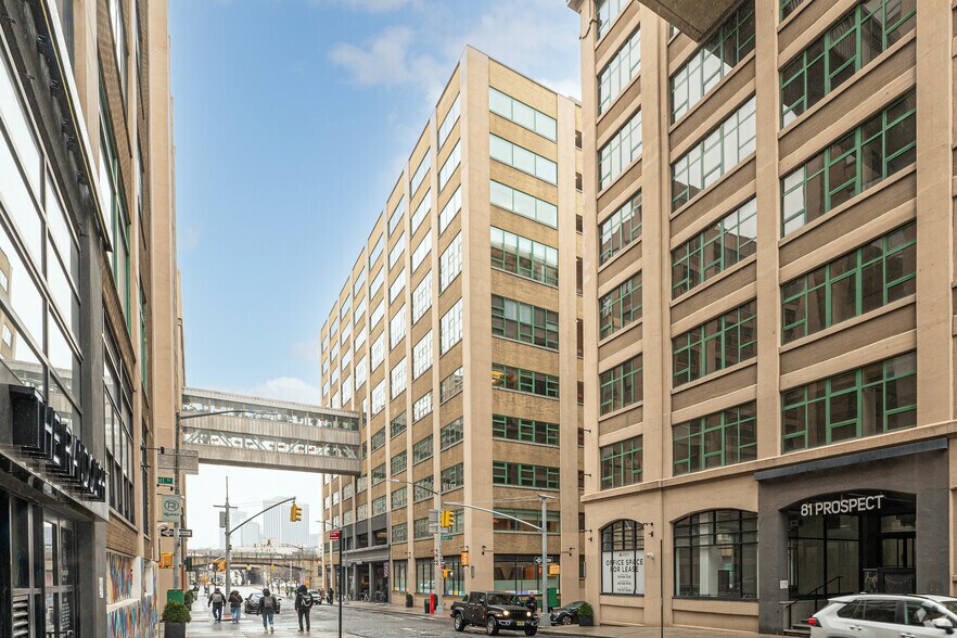 55 Prospect St, Brooklyn, NY à louer - Photo du bâtiment - Image 2 de 4