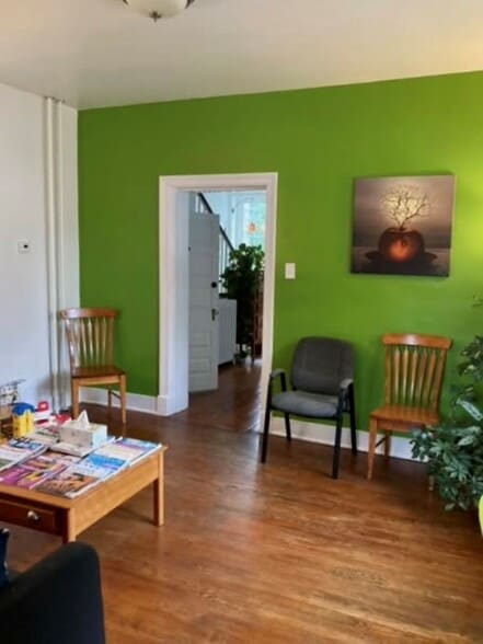 209 E Main St, Boalsburg, PA à louer - Hall d’entrée - Image 3 de 4