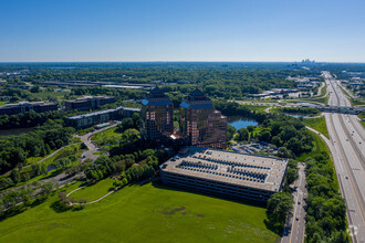 601 Carlson Pky, Minnetonka, MN - AÉRIEN  Vue de la carte