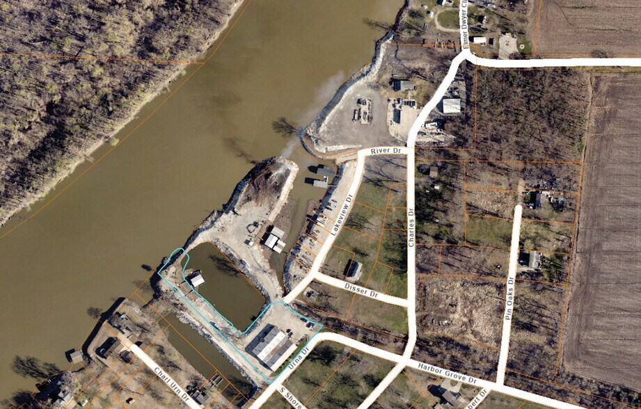 100 South Shore Dr, Saint Charles, MO à louer - Photo du bâtiment - Image 3 de 3