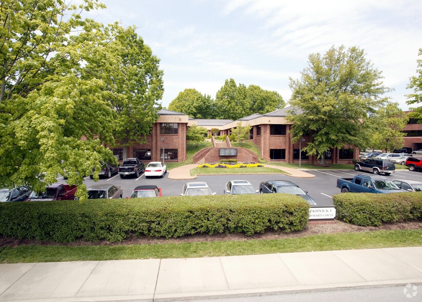 229 Ward Cir, Brentwood, TN à vendre - Photo du bâtiment - Image 2 de 24