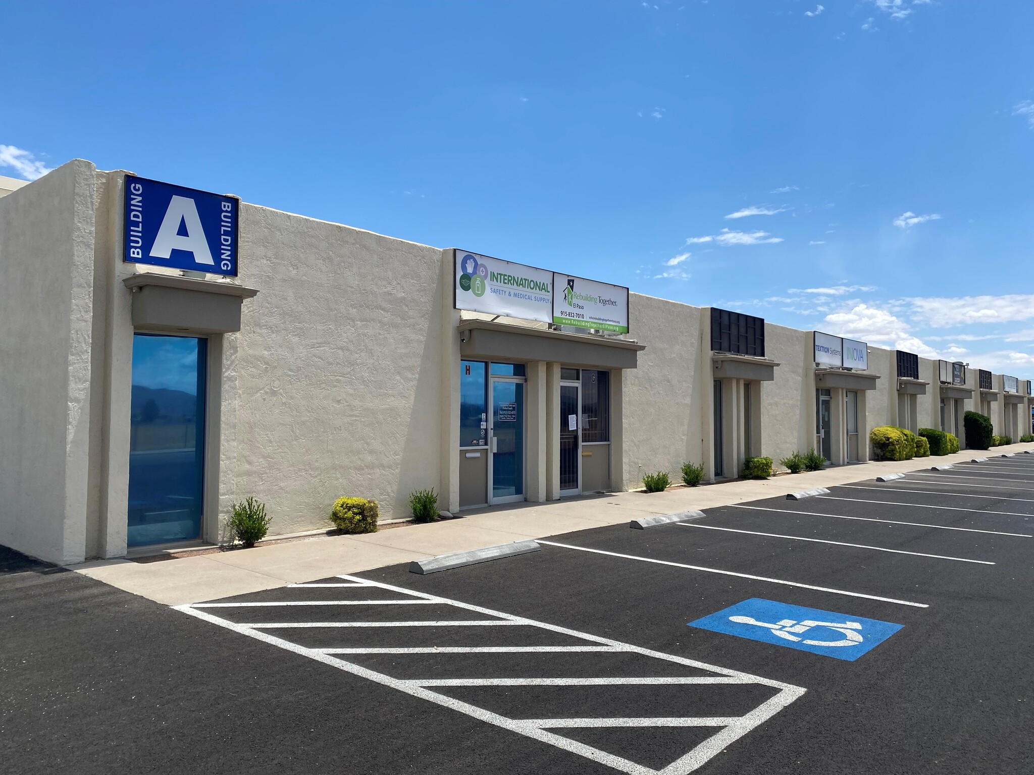 6400 Airport Rd, El Paso, TX for lease Building Photo- Image 1 of 6