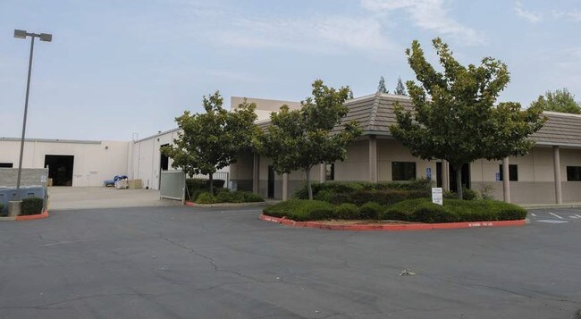Plus de détails pour 11455 Hydraulics Dr, Rancho Cordova, CA - Industriel à louer
