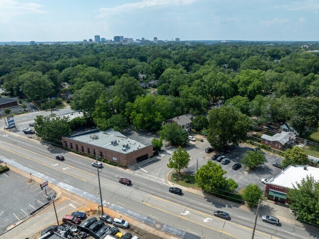 Plus de détails pour 2719 Rosewood Dr, Columbia, SC - Commerce de détail à louer