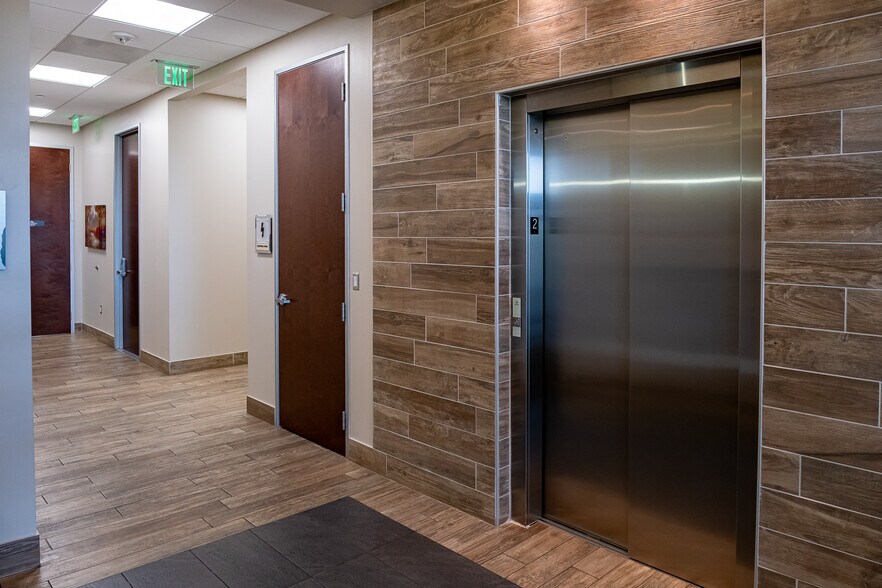 5920 W William Cannon Dr, Austin, TX à louer - Photo intérieure - Image 2 de 12