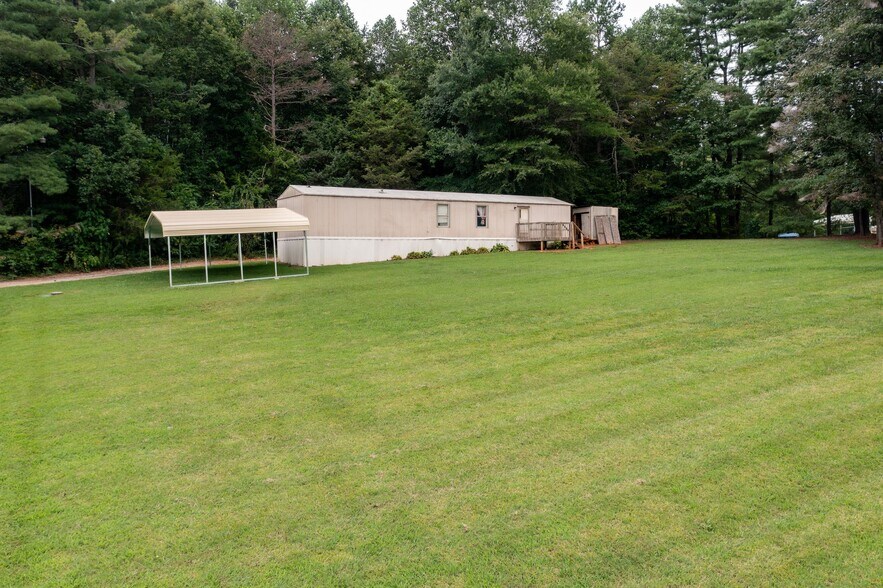 4745 Penrose Rd, Pfafftown, NC for sale - Primary Photo - Image 1 of 1