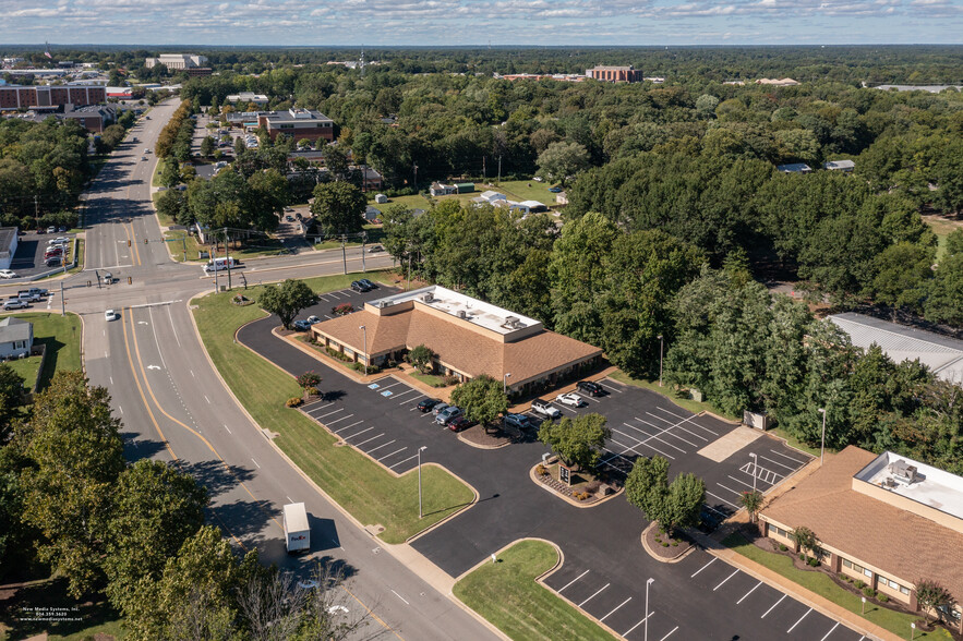 3001 Hungary Spring Rd, Richmond, VA à louer - Photo du bâtiment - Image 3 de 11