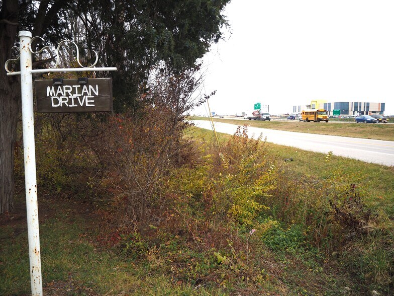 4 Marian Dr, O'Fallon, MO à vendre - Photo du bâtiment - Image 2 de 18