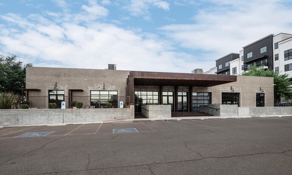521 S 3rd St, Phoenix, AZ à louer - Photo du bâtiment - Image 1 de 6