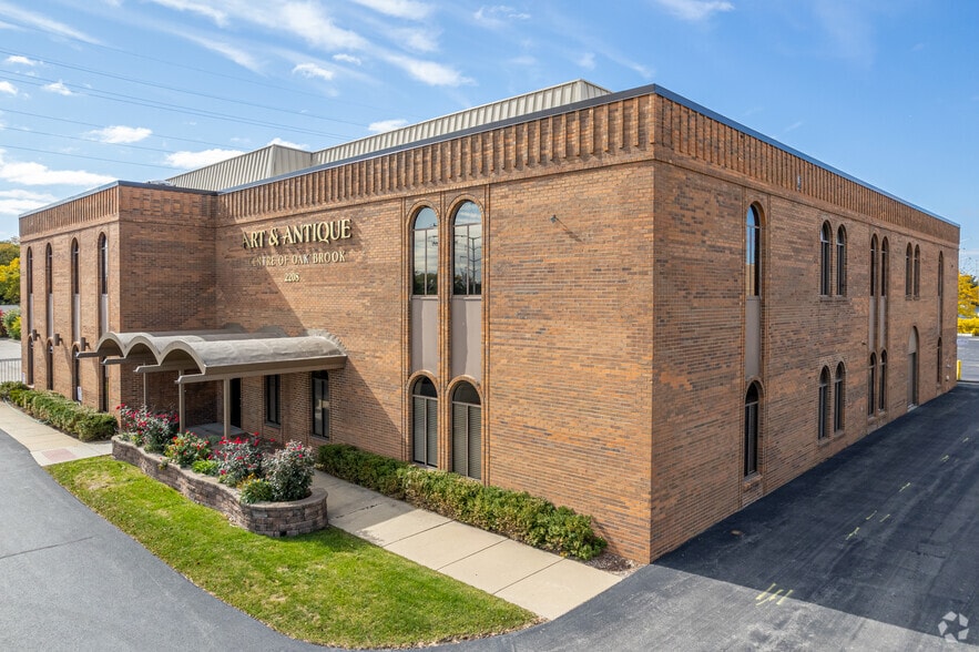 2208 Midwest Rd, Oak Brook, IL for lease - Building Photo - Image 1 of 9