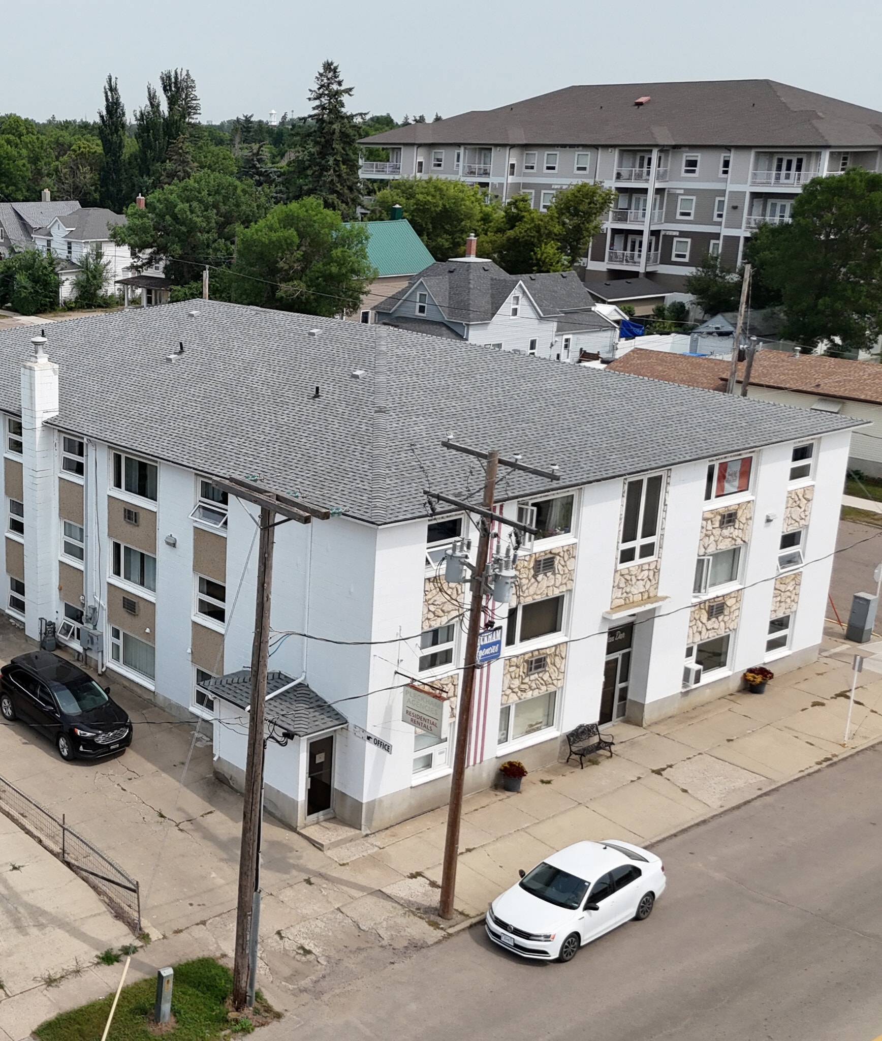 9 Coteau Av, Weyburn, SK for sale Primary Photo- Image 1 of 6