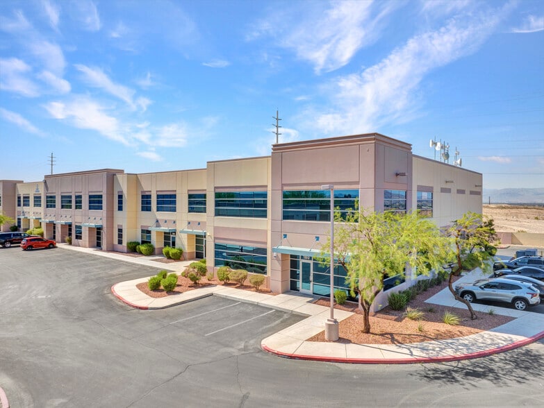 1850 Whitney Mesa Dr, Henderson, NV à vendre - Photo du bâtiment - Image 1 de 10