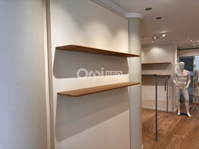 Retail in Avignon for lease - Interior Photo - Image 3 of 3