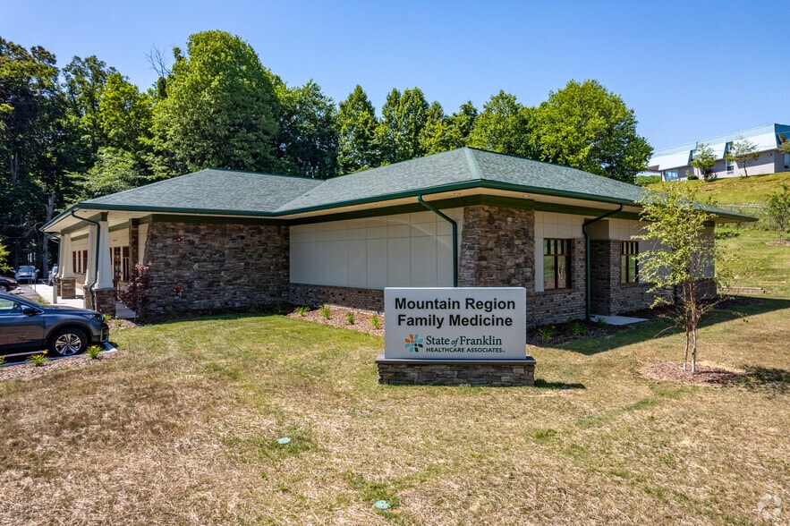 1242 W Shipley Ferry Rd, Kingsport, TN à vendre - Photo du bâtiment - Image 2 de 18