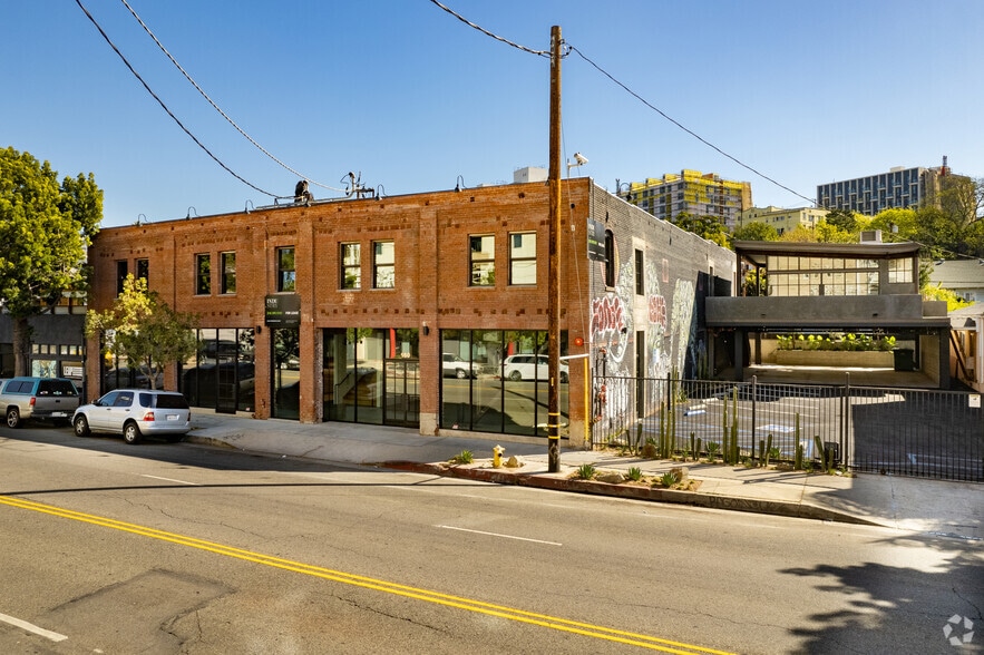 158-160 Glendale Blvd, Los Angeles, CA à louer - Photo du bâtiment - Image 1 de 6