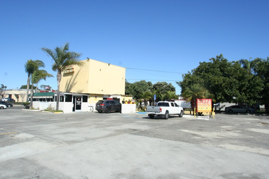 1770 W Pacific Coast Hwy, Long Beach, CA for lease - Building Photo - Image 3 of 6