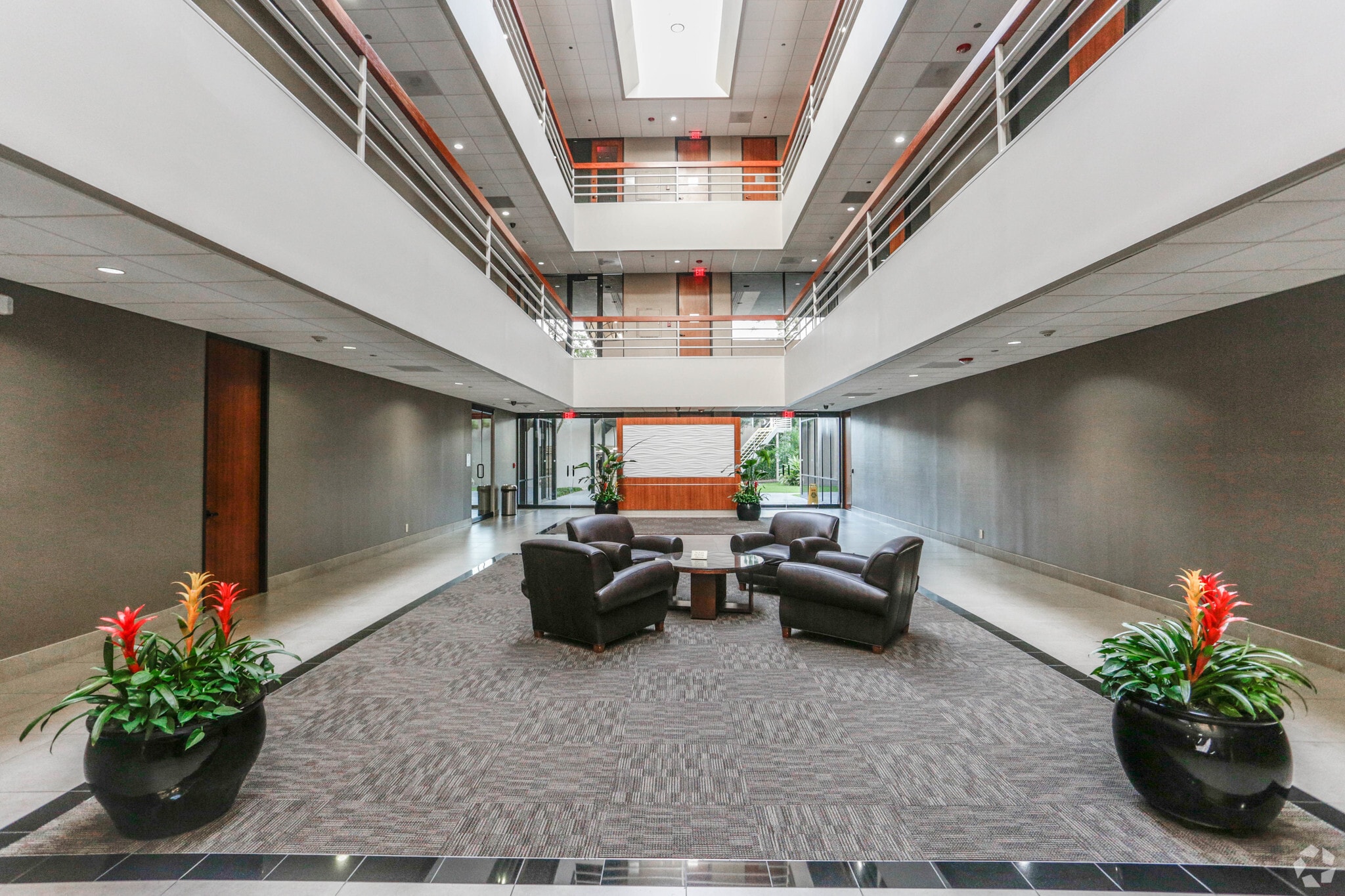 2500 Fondren Rd, Houston, TX à louer Photo principale- Image 1 de 23