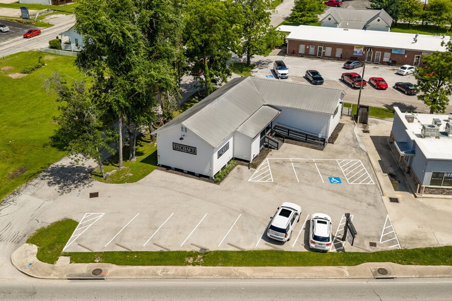 21012 Eva St, Montgomery, TX for sale - Building Photo - Image 2 of 37