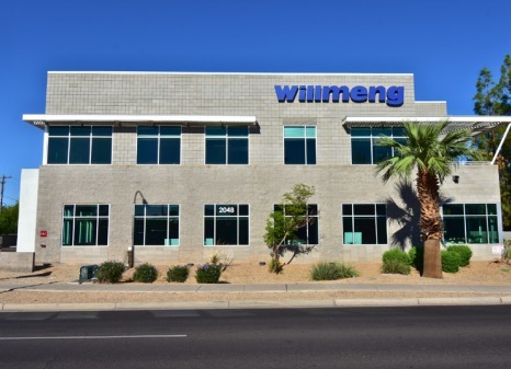 2048 N 44th St, Phoenix, AZ for lease - Building Photo - Image 2 of 5