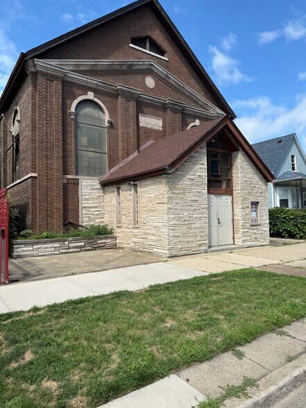 10324 S Avenue J, Chicago, IL à vendre - Photo principale - Image 1 de 11