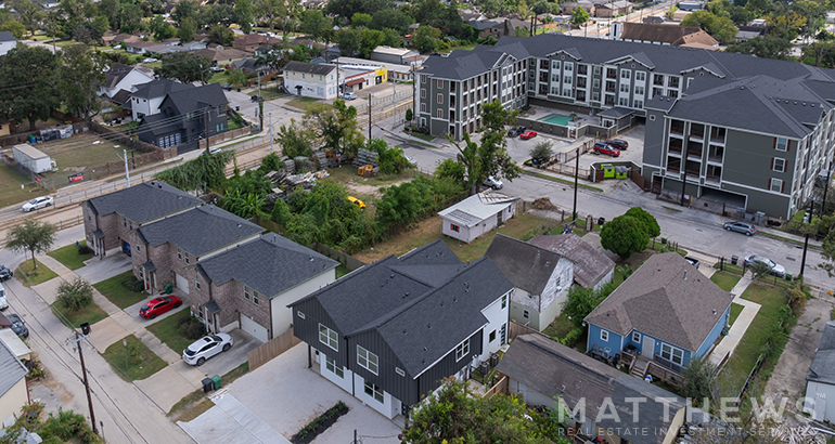 203 Danna ln, Houston, TX for sale - Building Photo - Image 2 of 6